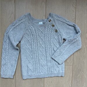 Edgehill collection Crewneck Cable Knit Sweater with Button Detail - Light Gray